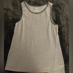 5 for $20-Men’s Urban Pipeline Tank-Size small-Good used condition